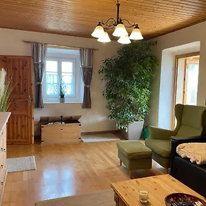 Uriges Mit Blick Auf Apartment Graz