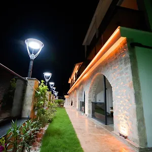 Otel Luxury Boutuiqe