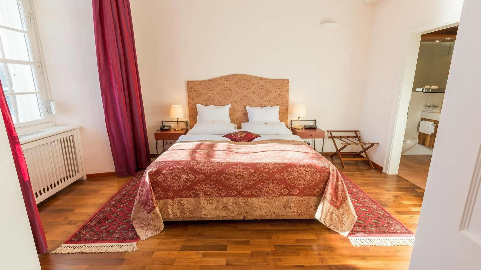 Hotel Schloss Leopoldskron Salzburg 3*,